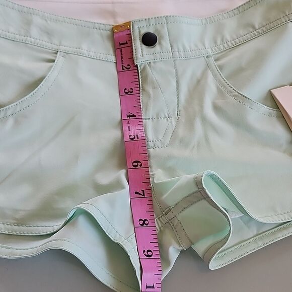 Volcom Broken Lines Board Shorts - Picture 9 of 10